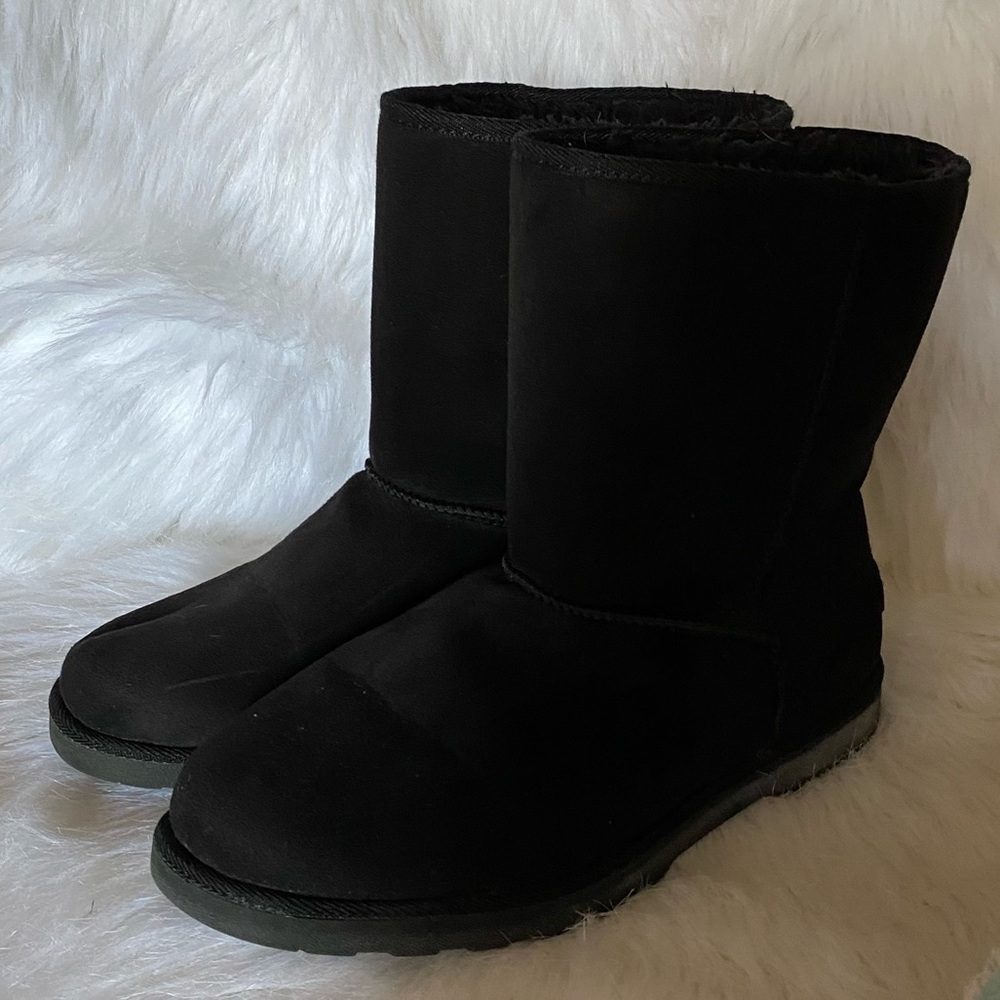 Makalu Boots Women’s Size 10M Black Slip On Faux Fur Ani